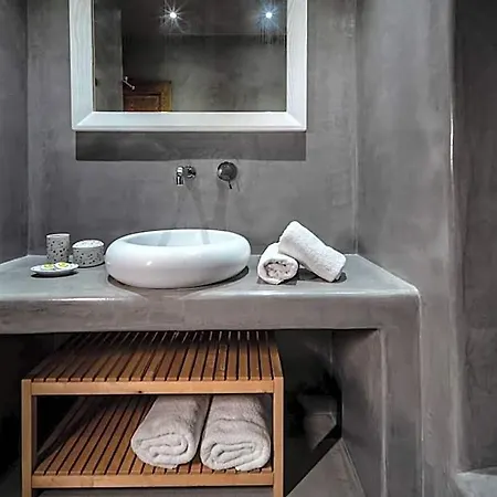 Anema Boutique & Santorini 4*