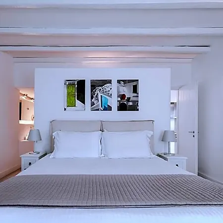 Anema Boutique & Santorini 4*