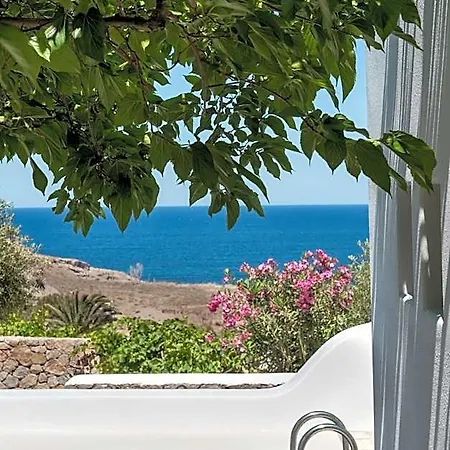 호텔 Anema Boutique & Santorini 이메로비글리